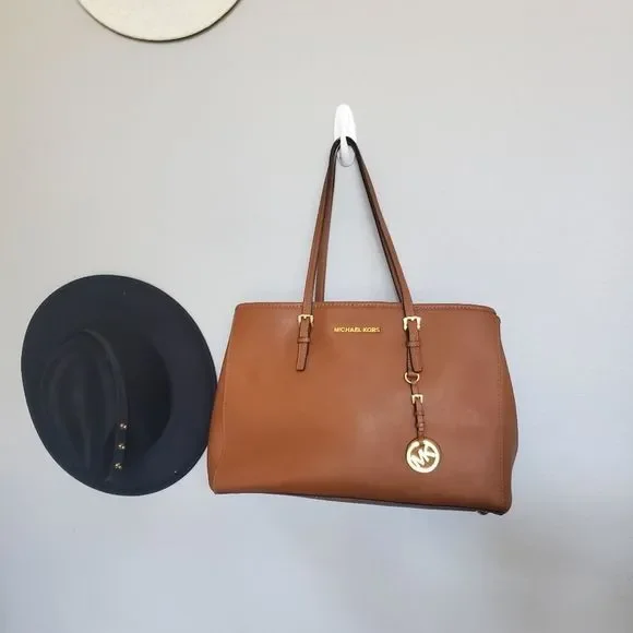 Michael Kors brown tote bag with wallet - Picture 2 of 11